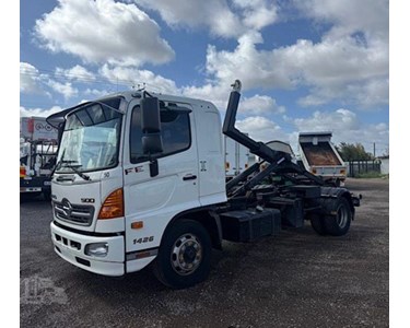 Used Hooklift Truck | 2018 HINO 500FE1426 