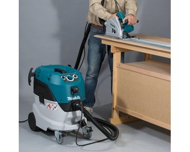 Makita - VC4210MX2 42L Wet & Dry Dust Extraction Vacuum – M-Class