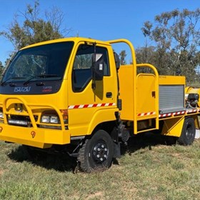 Used Fire Fighting Truck | 2000 ISUZU NPS300 