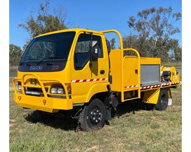 Used Fire Fighting Truck | 2000 ISUZU NPS300 