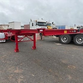 Used Skeletal Trailer | R/T Lead/Mid Tri Axle