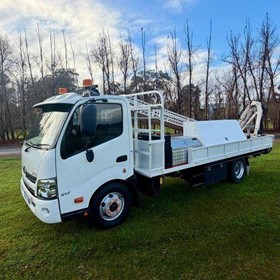 Used Truck | 2015 917 - 300 Series