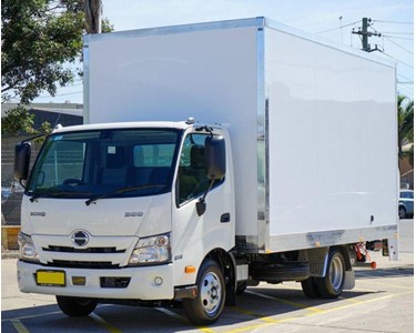 Hino - 300 Series 616 3430 Wide Pantech Truck
