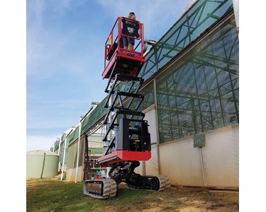 Athena - Bi-levelling Tracked Scissor Lift 850 | 7.9 m 
