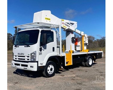 Used Cherry Picker Truck | 2011 ISUZU FRR500 