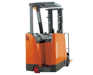 Toyota - Counter-balance Stand Up Forklifts | 4000 Series 