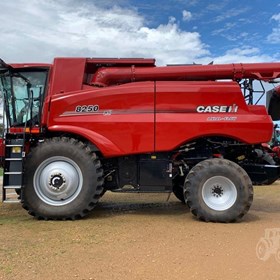 Combine Harvester | 8250 2024 