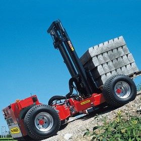 Palfinger | Truck Mounted Forklifts | Box-mounted (BM) 214
