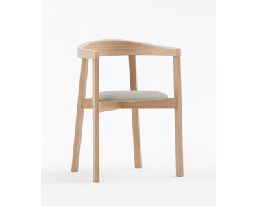 Uxi Chair with Arms