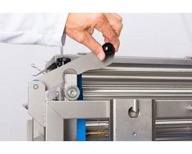 Bakon - Depositing | 3-Roll Extruder