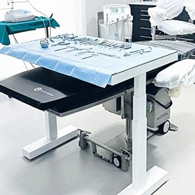 Examination & Operating Table | VENUS 