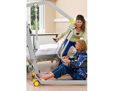 Handi Rehab - Mobile Patient Lifting Hoist  1640