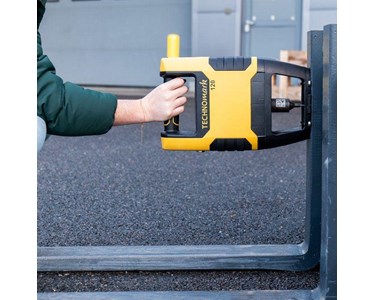 Technomark - Connect Buddy 120 | Handheld Dot Peen Marking Machine