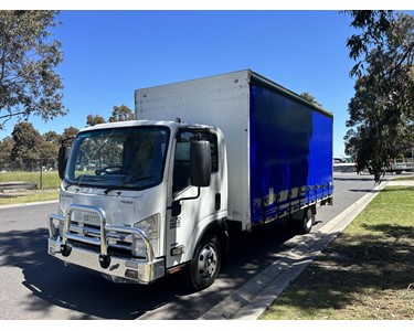 Isuzu - NPR 400 Used Curtainsider Truck