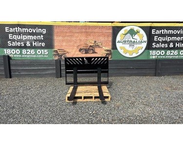 Roo Attachments - Pallet Forks Attachments | 2T 