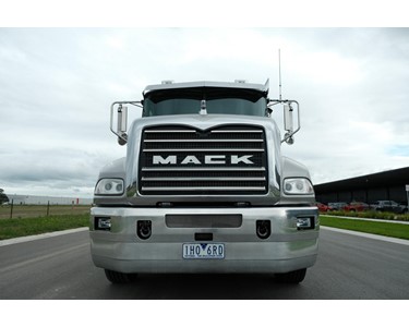 Mack - Used Tipper Truck | 2016 Granite Tipper Truck & Dog Combination