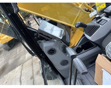 Caterpillar - Tracked Excavators 54.8hp | 307.5