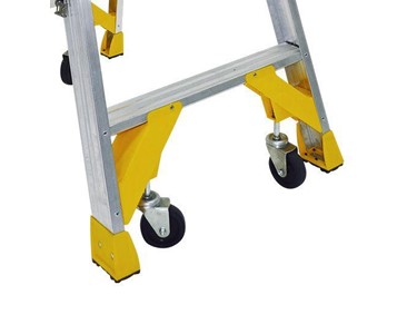 Bailey - Bailey P170 Aluminium Platform Ladders with wheels