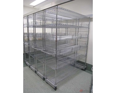 IntraSpace - IntraMed Overhead Track Wire Shelving