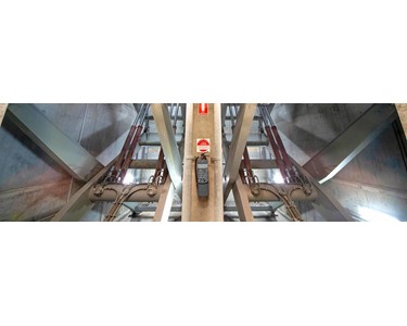 SAFETECH - Multi User Vehicle Lifts