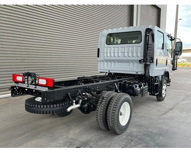 Isuzu - NQS 80-175 DT C34 Cab Chassis Truck
