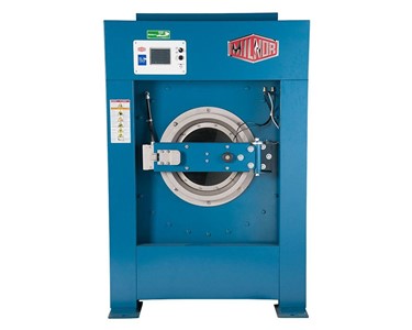 Milnor - Commercial Washing Machine | Softmount Washer Small
