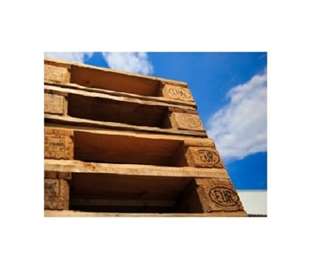 UBEECO - Wooden Pallets - 4 Way Entry Pallets