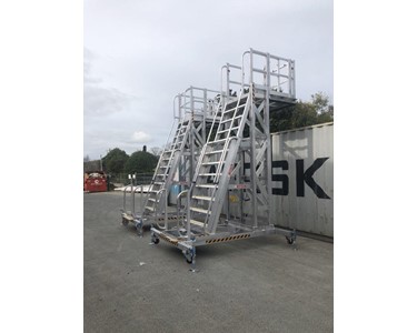 Mobile Access Platform | Access Platforms to a Range of Trains