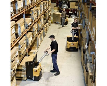 Cat - Powered Pallet Truck | 1.6-2.0T