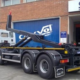 Hook Lifts | MULTIVOL MV-22/65