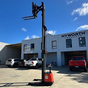 1.4T Compact Walkie Reach Stacker with 5.5m lift FOR SALE