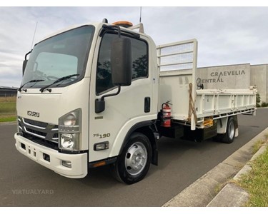 Isuzu - Used Truck | NPR 75/190