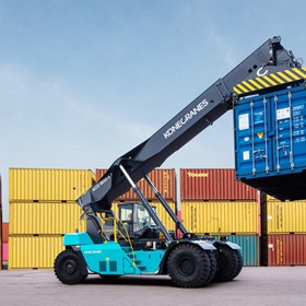 Diesel Reach Stacker | Generation D