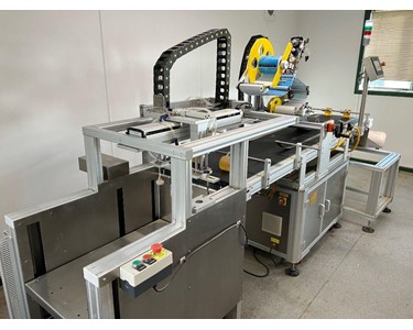 Delahenty Machinery - Label Applicating Machine [Second hand]