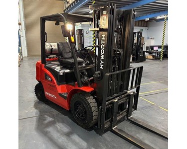 Hyworth - 2.5T Gas Forklift 4.5m lift Container Mast