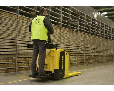 Hyster - Pallet Truck 2,000kg | AP2.0MS 