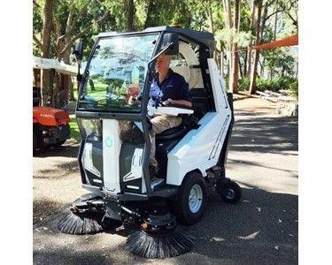 EcoTeq - Ultra-Compact Electric Street Sweeper | EcoSweep 200 