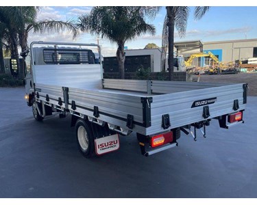 Isuzu - Tray Truck | N Series NNR 45-150 DT D34 Traypack