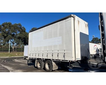 Krueger - Used Curtainside Trailer | 2015 PT-2-17 