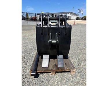 Roo Attachments -  Claw Grapples | SK130 13T Mechanical Grab 