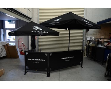 Indoor Outdoor Imports - Commercial Market Umbrella - CAF8-3x3V 3m Square Valanced Edge.