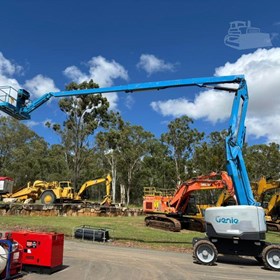 Used Articulating Boom Lift | 2015 Z62/40 