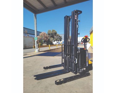 United - Used A-Series 1.2T Walkie Stacker