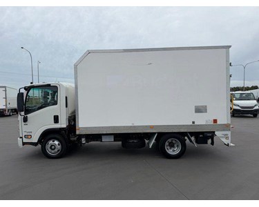 Isuzu - Used Pantech Truck | 2021 NPR 45/55-155
