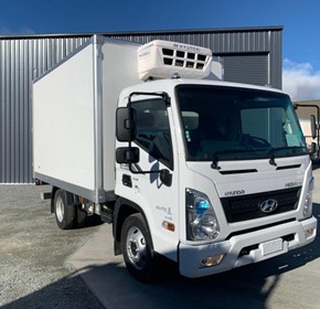 Refrigerated Truck | Mighty EX4 Freezer Pantech Premium Plus