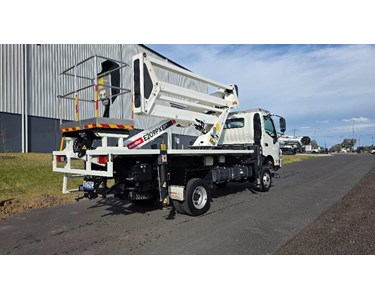 GSR - GSR E209PX Truck Mounted Lift
