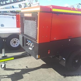 Portable Diesel Air Compressor | 400 CFM