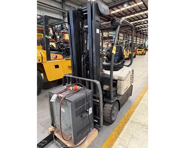 Crown - Used 1.8T Electric Forklift – SC5215-30