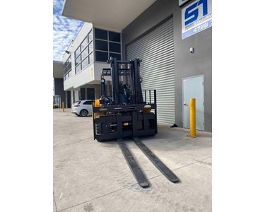 XCMG - 7 ton Diesel Fork Lift