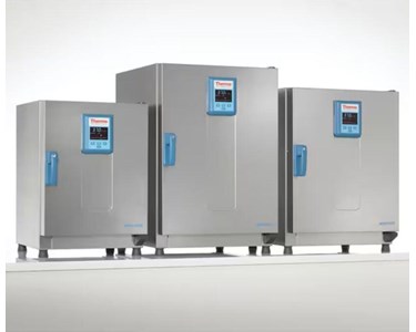 Thermo Scientific - Heratherm™ Advanced Protocol Security Microbiological Incubator 702 L